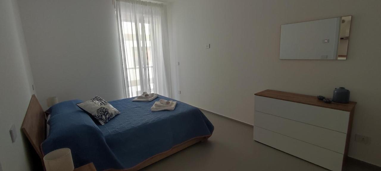 ג'ובינאצו A Casa Di Fiore, Holiday Home מראה חיצוני תמונה