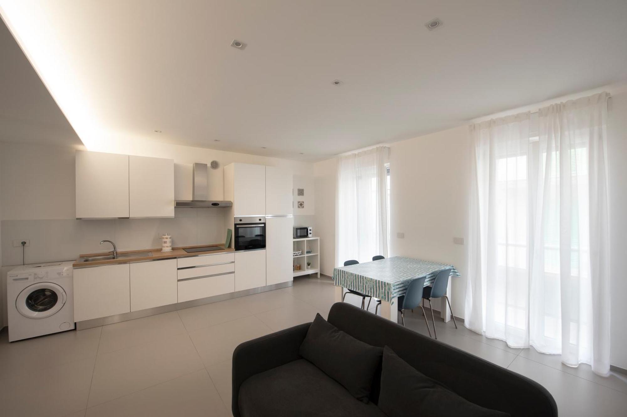 ג'ובינאצו A Casa Di Fiore, Holiday Home מראה חיצוני תמונה